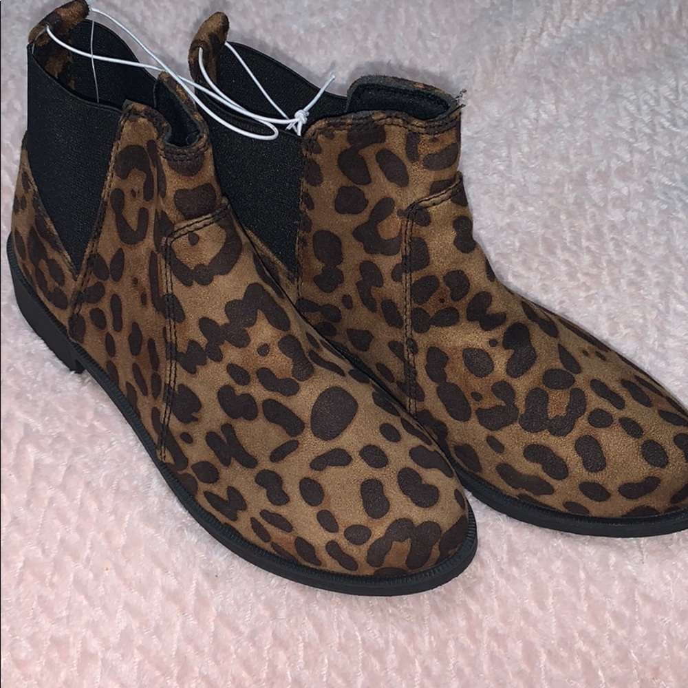 🤎 NEW Cheetah Booties